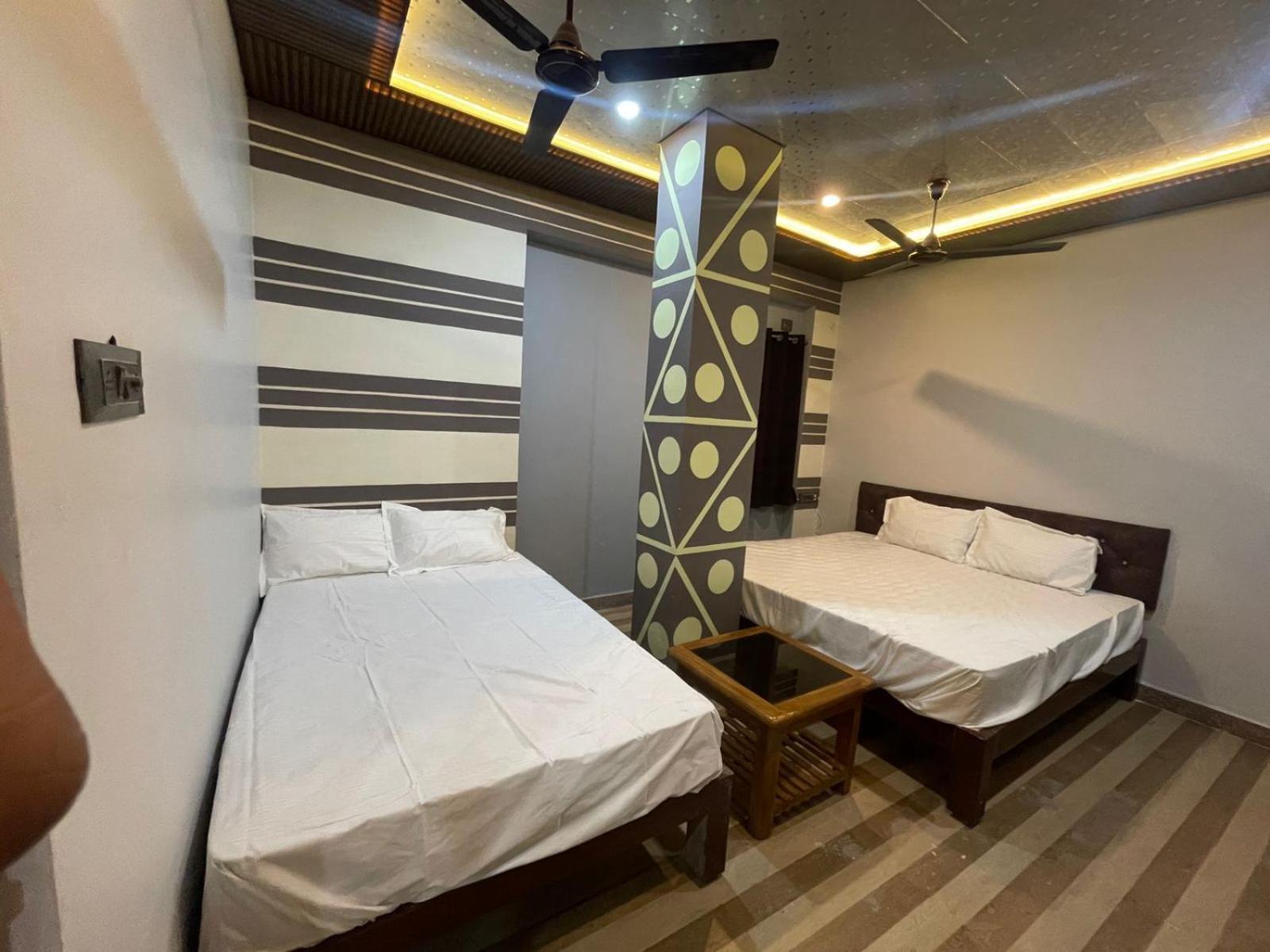Himalaya Inn Guest House 바라나시 외부 사진