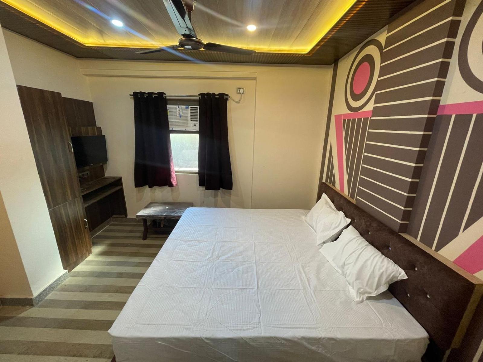 Himalaya Inn Guest House 바라나시 외부 사진