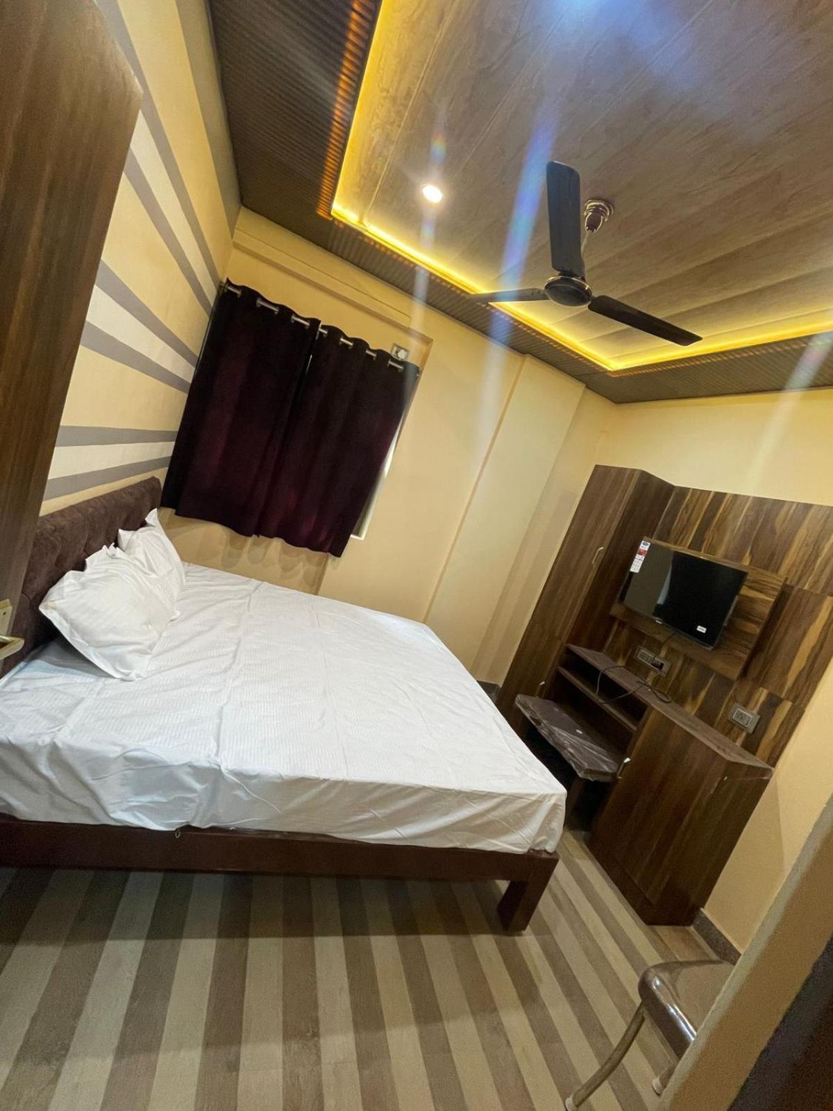 Himalaya Inn Guest House 바라나시 외부 사진